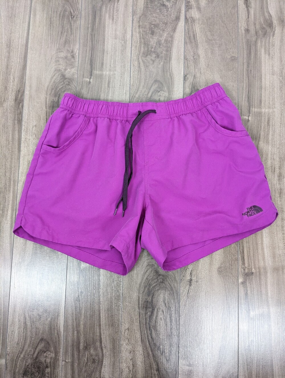 North Face Women's Shorts Purple Hiking Camping Size Medium